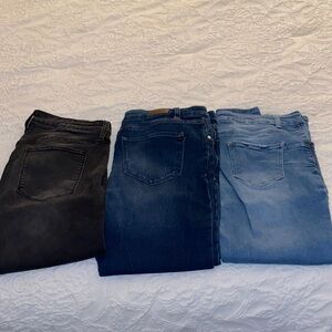 GAP Men's Black, Dark Blue, and Light Blue Skinny Jeans